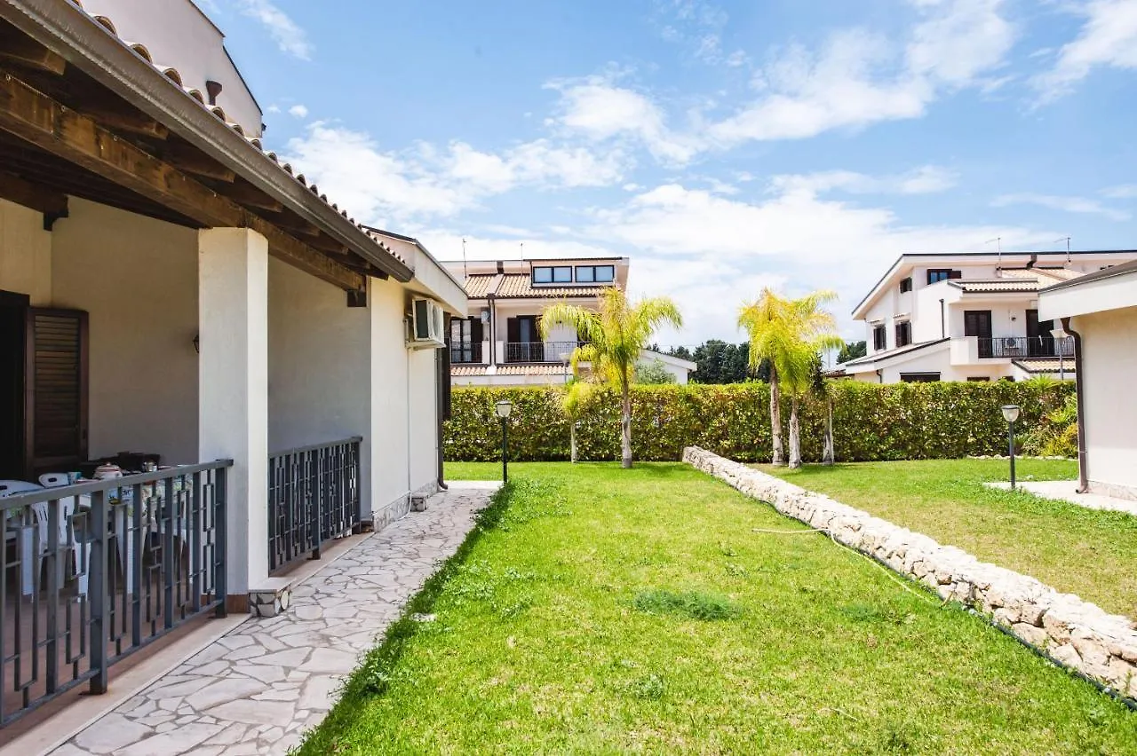 Holiday home Casa Isola Con Giardino By Wonderful Italy Villa Syracuse